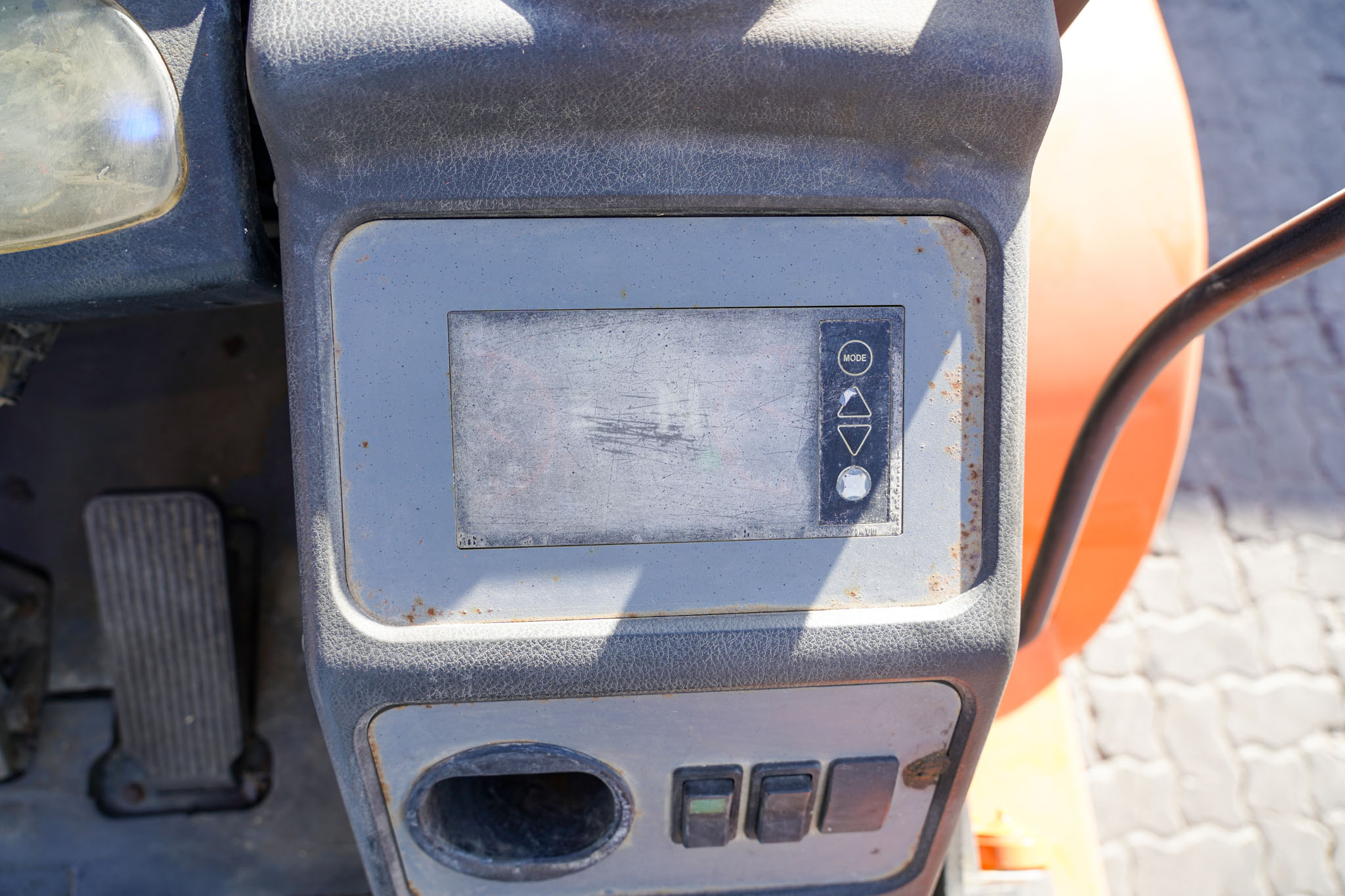 2016 DOOSAN D70S-7 7 ton Diesel Forklift - Image 29