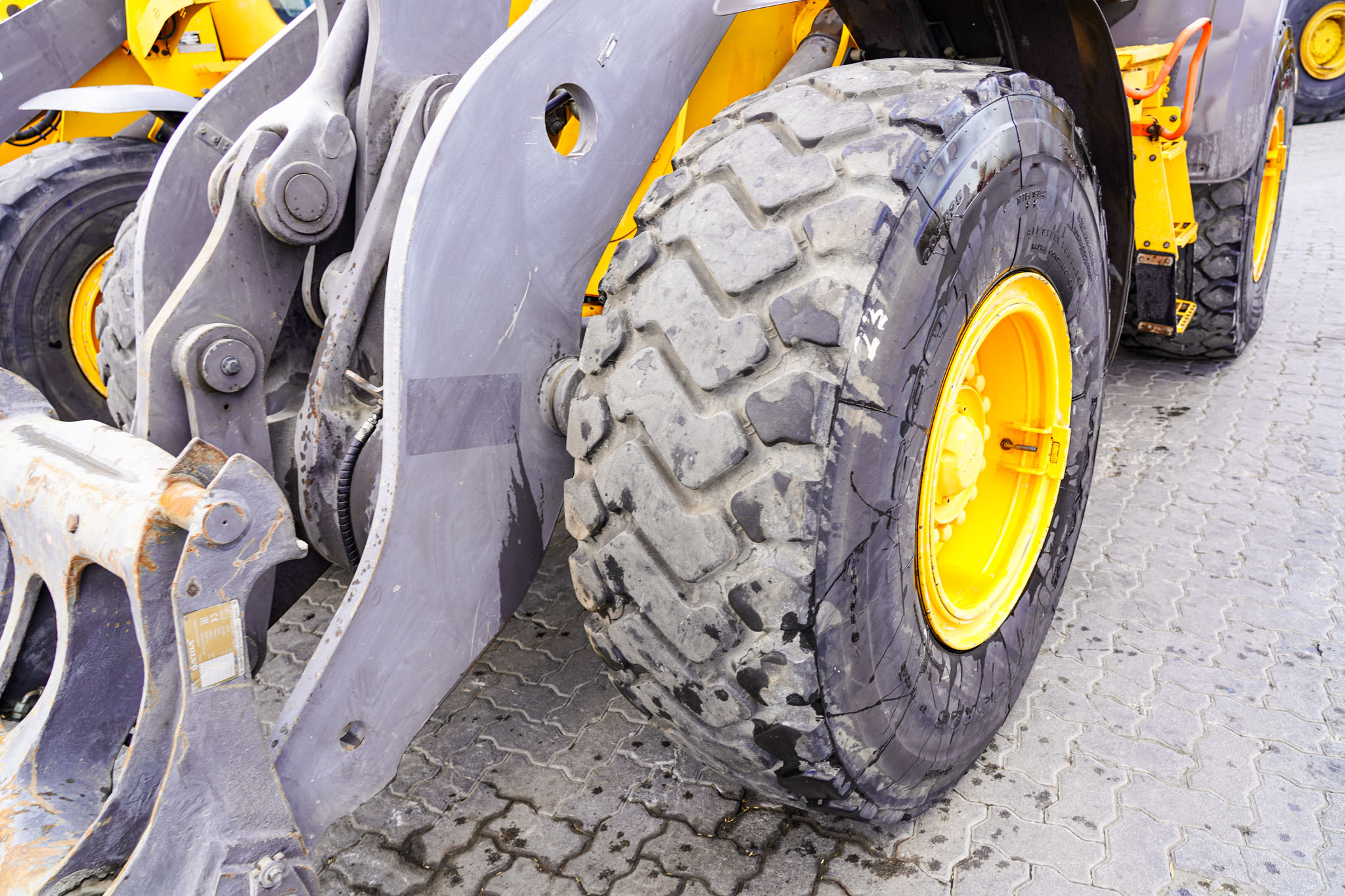 2016 VOLVO L90H WHEEL LOADER - Image 10