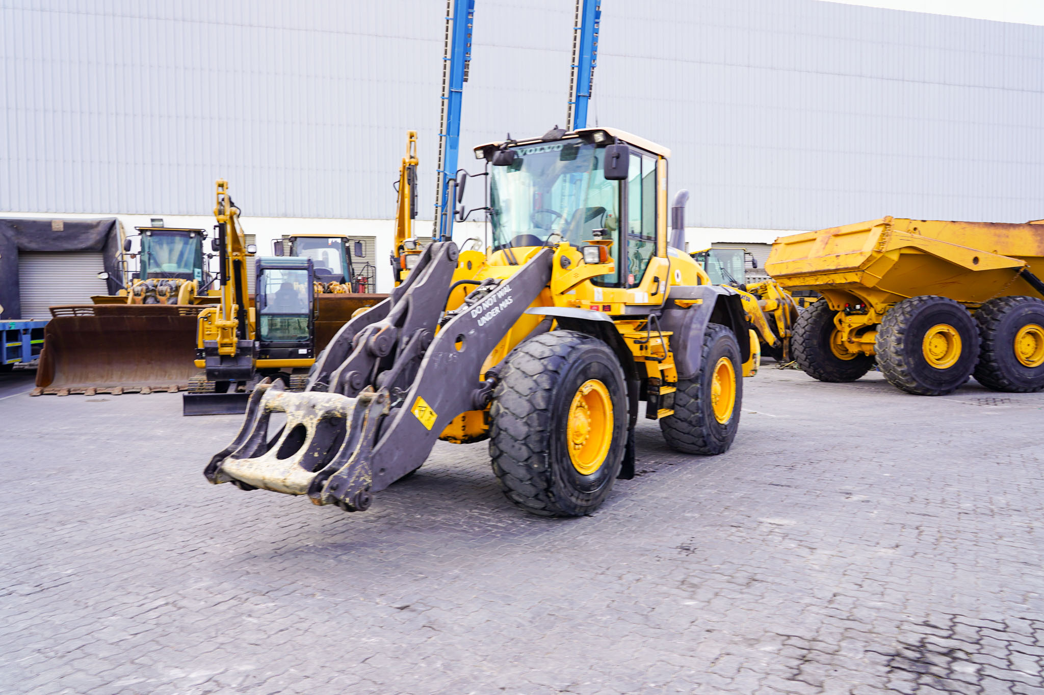 2012 VOLVO L90G Wheel Loader