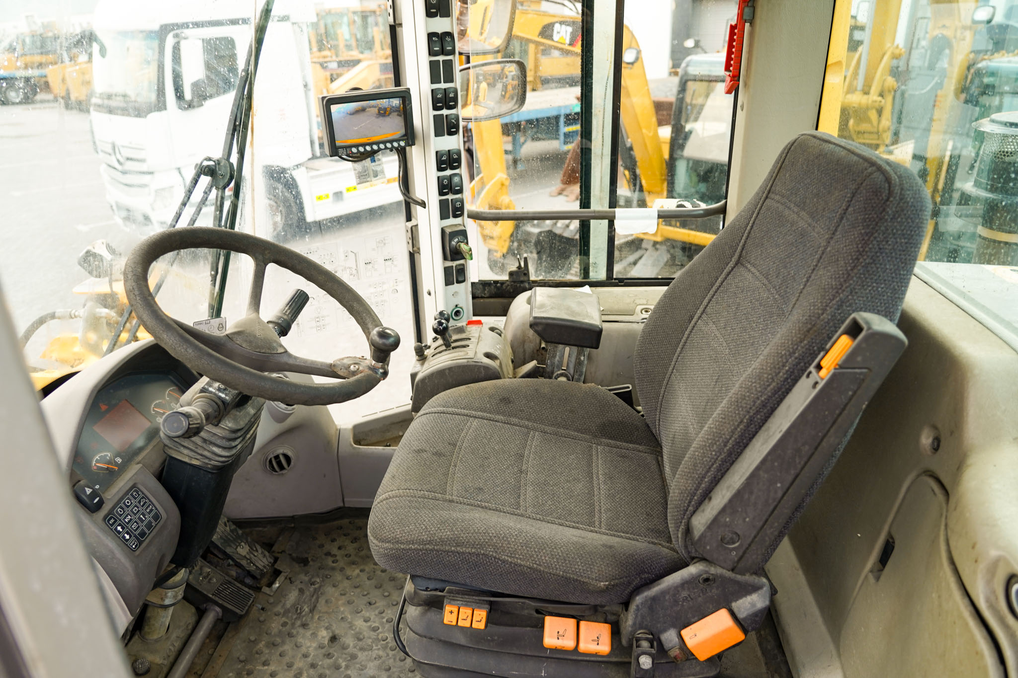 2012 VOLVO L90G Wheel Loader - Image 23