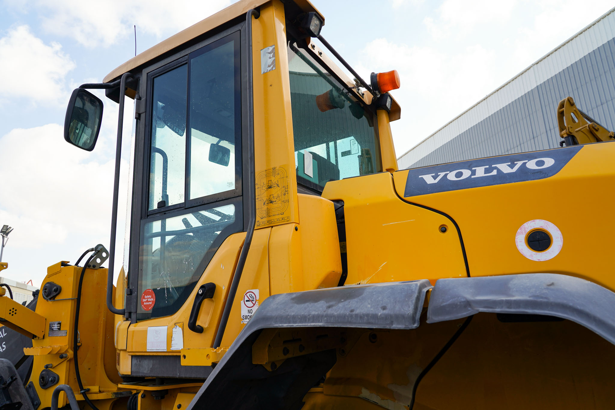 2012 VOLVO L90G Wheel Loader - Image 19