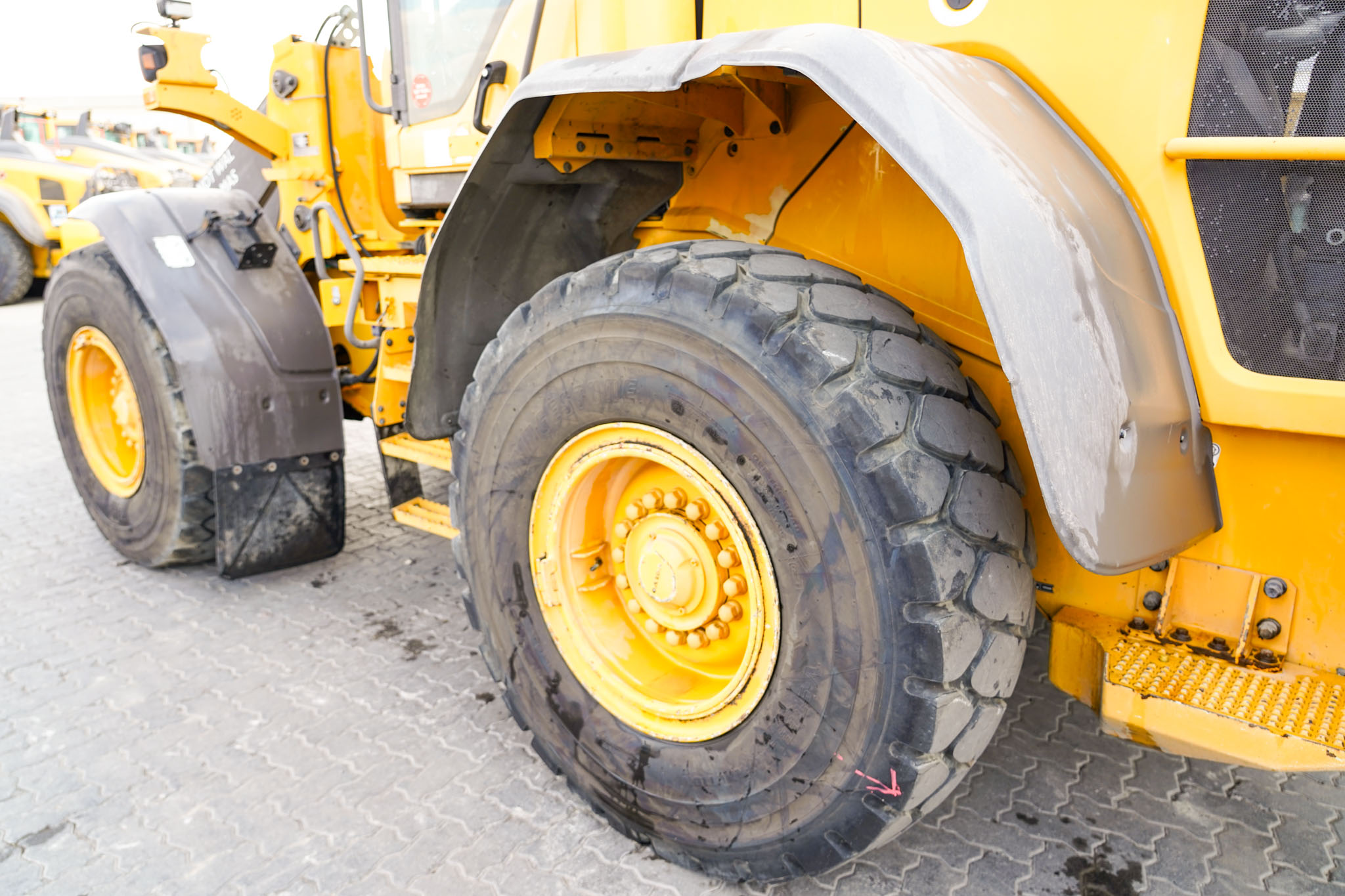 2012 VOLVO L90G Wheel Loader - Image 13