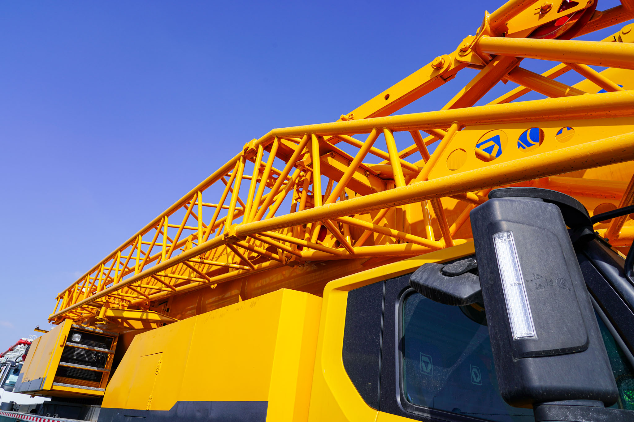 2020 XCMG QAY160 160 ton 12x6x10 All Terrain Crane - Image 8