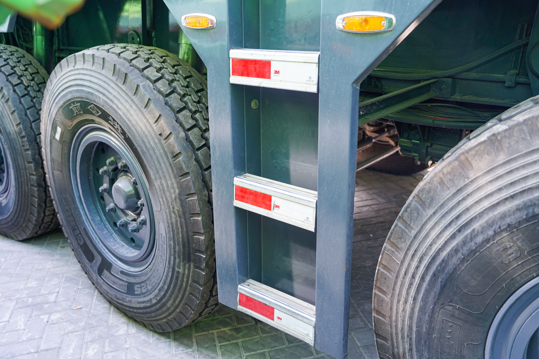 2020 XCMG QAY160 160 ton 12x6x10 All Terrain Crane - Image 35