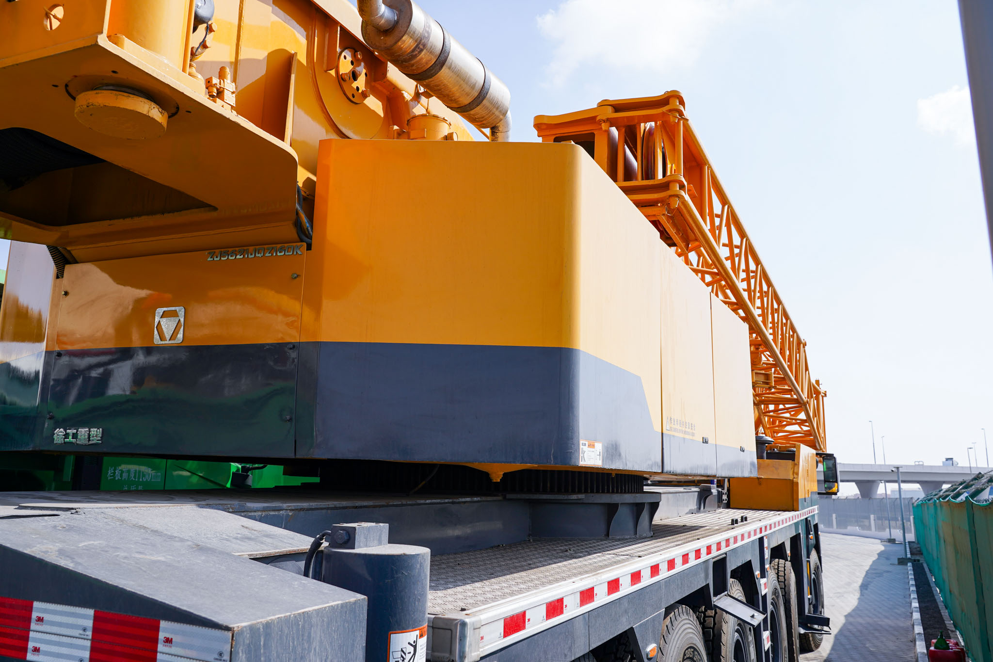 2020 XCMG QAY160 160 ton 12x6x10 All Terrain Crane - Image 18