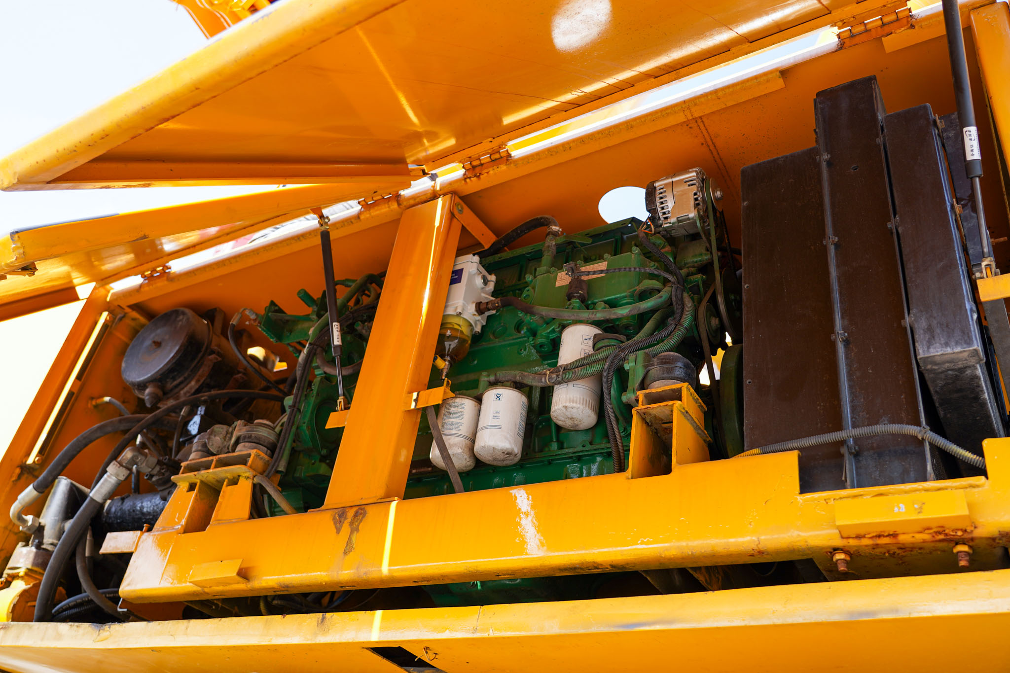 2020 XCMG QAY160 160 ton 12x6x10 All Terrain Crane - Image 25