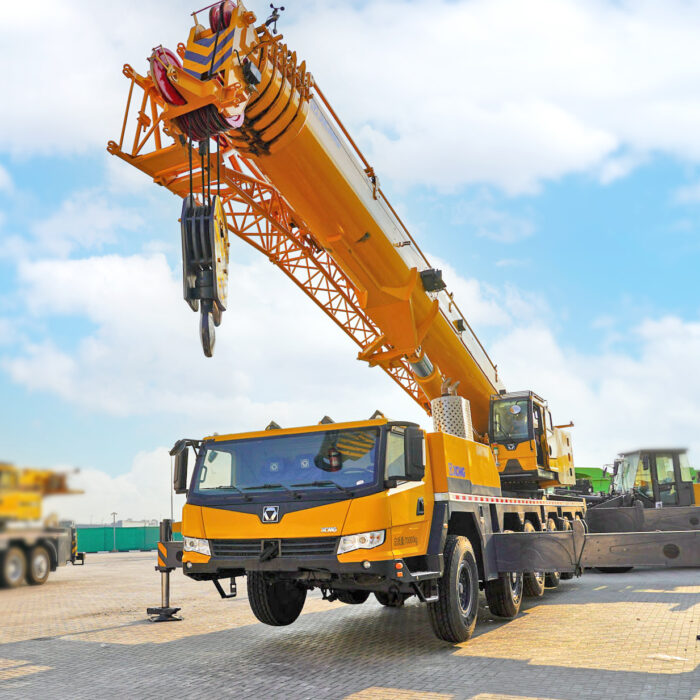 2020 XCMG QAY160 160 ton 12x6x10 All Terrain Crane