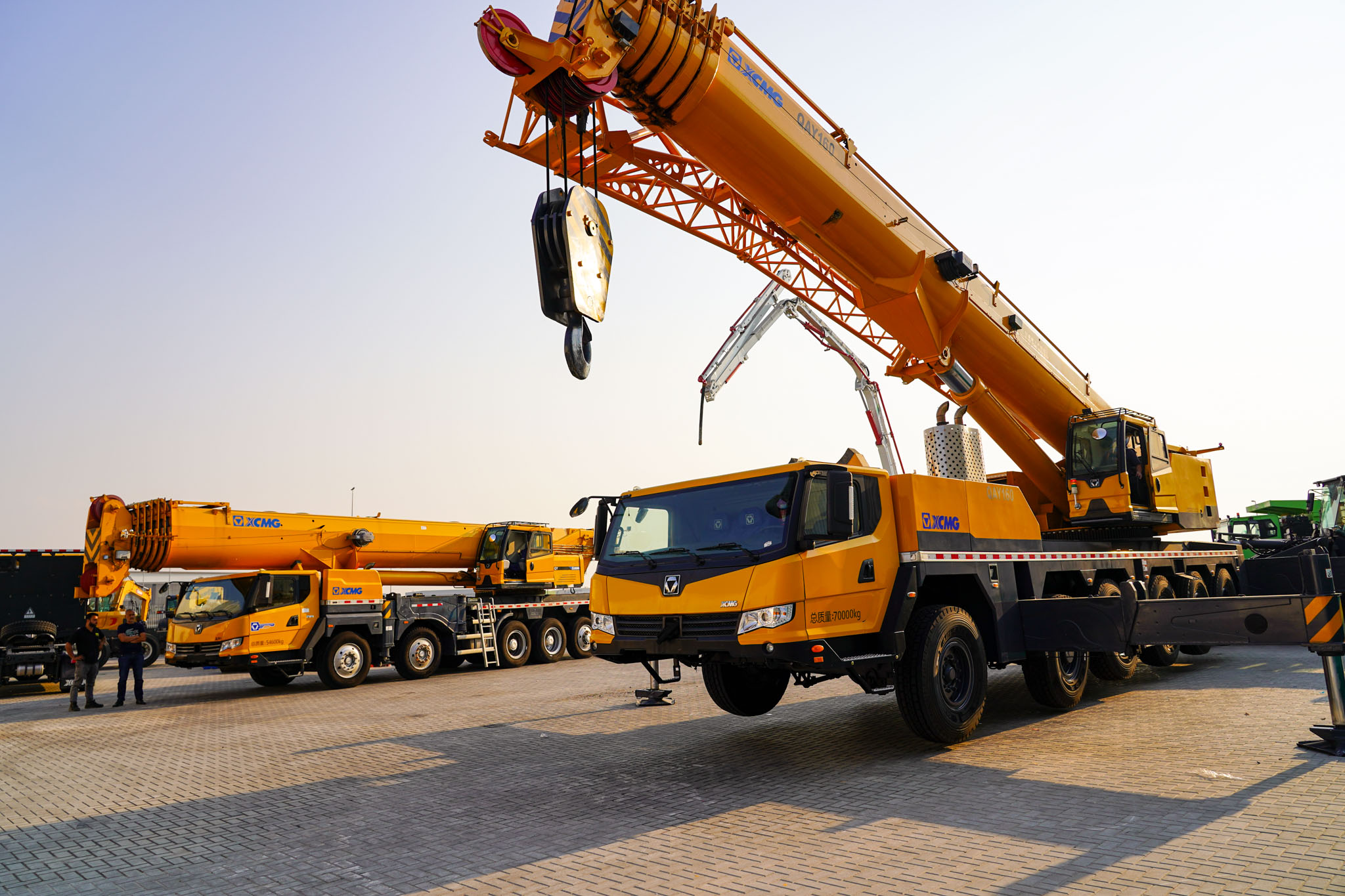 2020 XCMG QAY160 160 ton 12x6x10 All Terrain Crane - Image 2