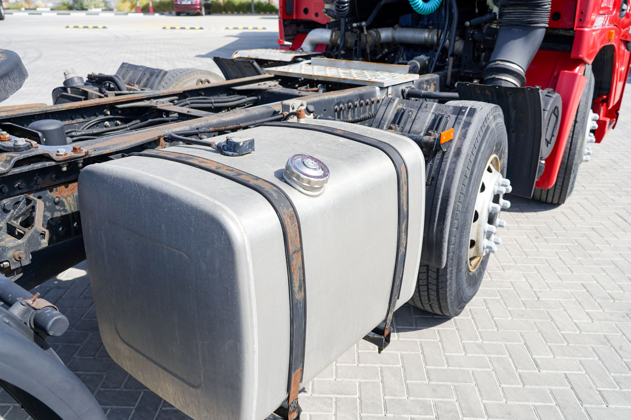 2021 XCMG Hanvan NXG4250D5WB 6x2 Twin Steer Sleeper Truck Head (Unused) - Image 13