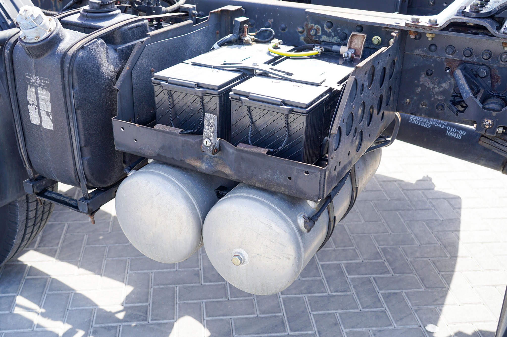 2021 XCMG Hanvan NXG4250D5WB 6x2 Twin Steer Sleeper Truck Head (Unused) - Image 15