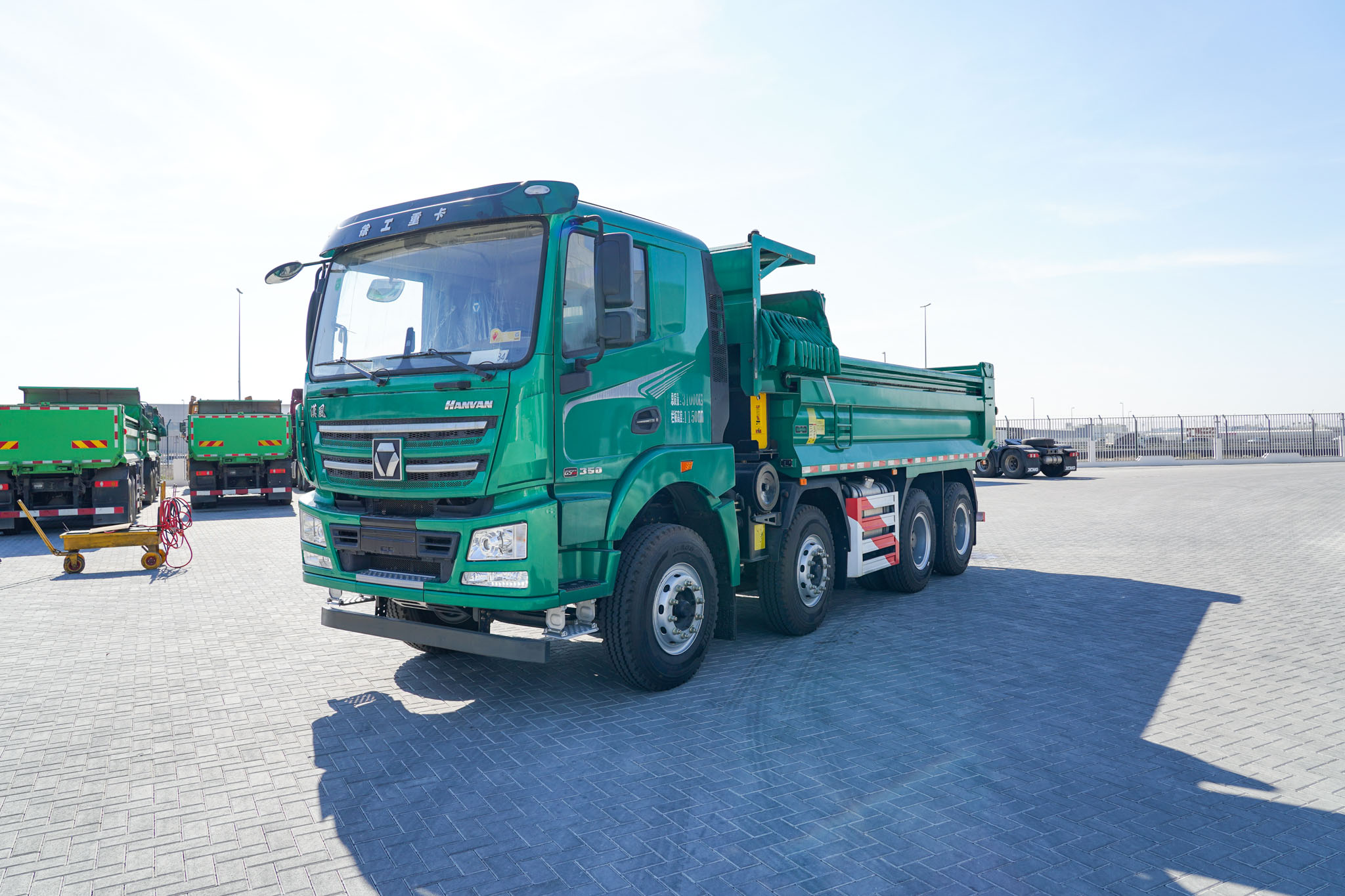 2023 XCMG Hanvan XGA3310D6NEX 8x4 Twin-Steer Sleeper Tipper Truck (Unused) - Image 3