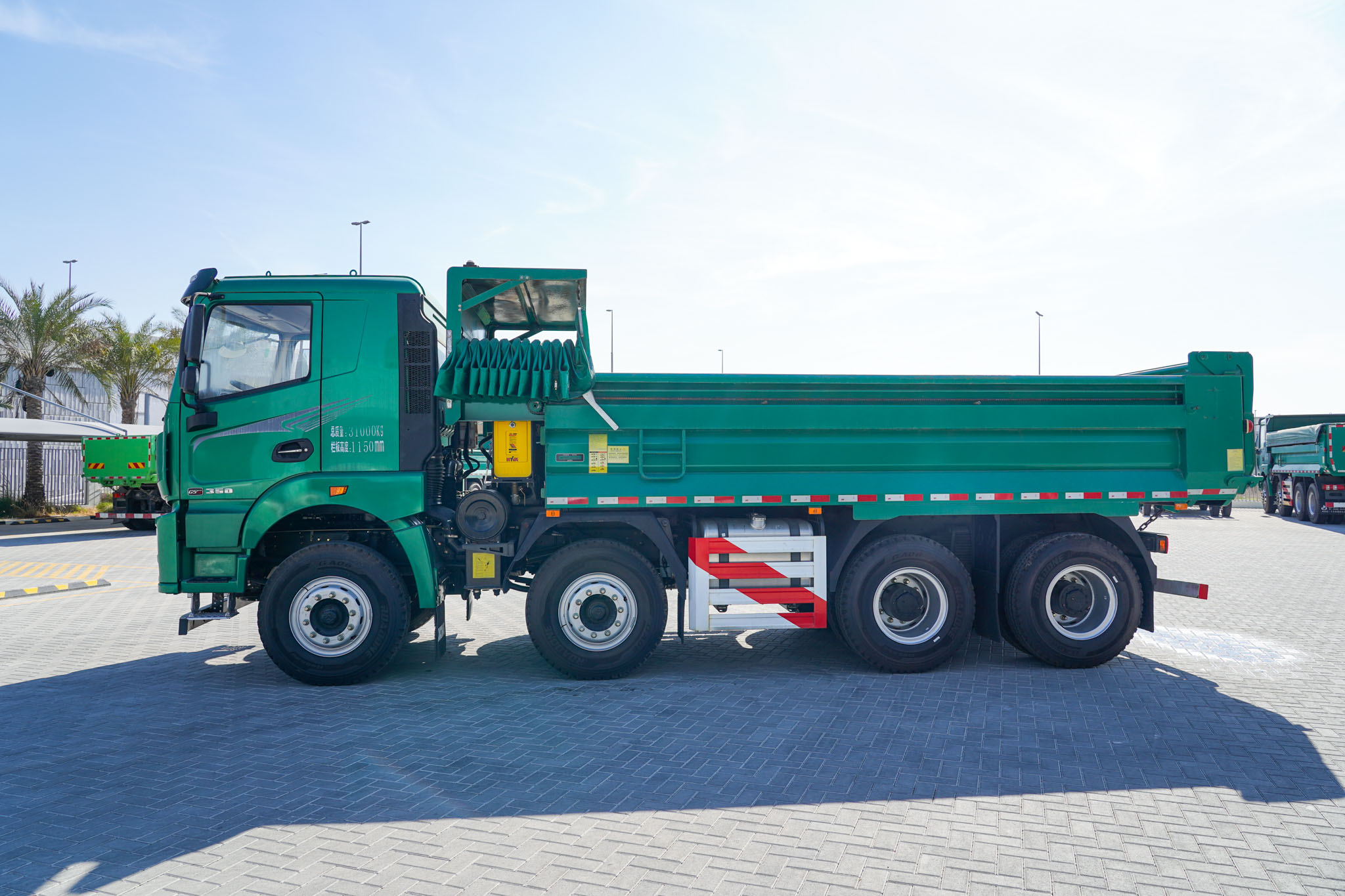 2023 XCMG Hanvan XGA3310D6NEX 8x4 Twin-Steer Sleeper Tipper Truck (Unused) - Image 5
