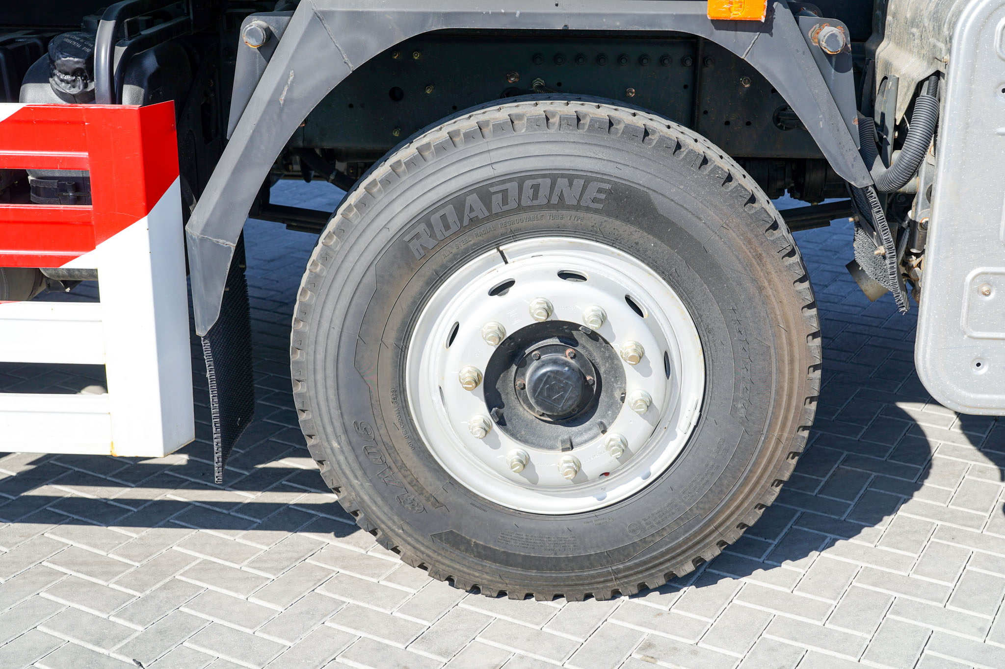 2023 XCMG Hanvan XGA3310D6NEX 8x4 Twin-Steer Sleeper Tipper Truck (Unused) - Image 15