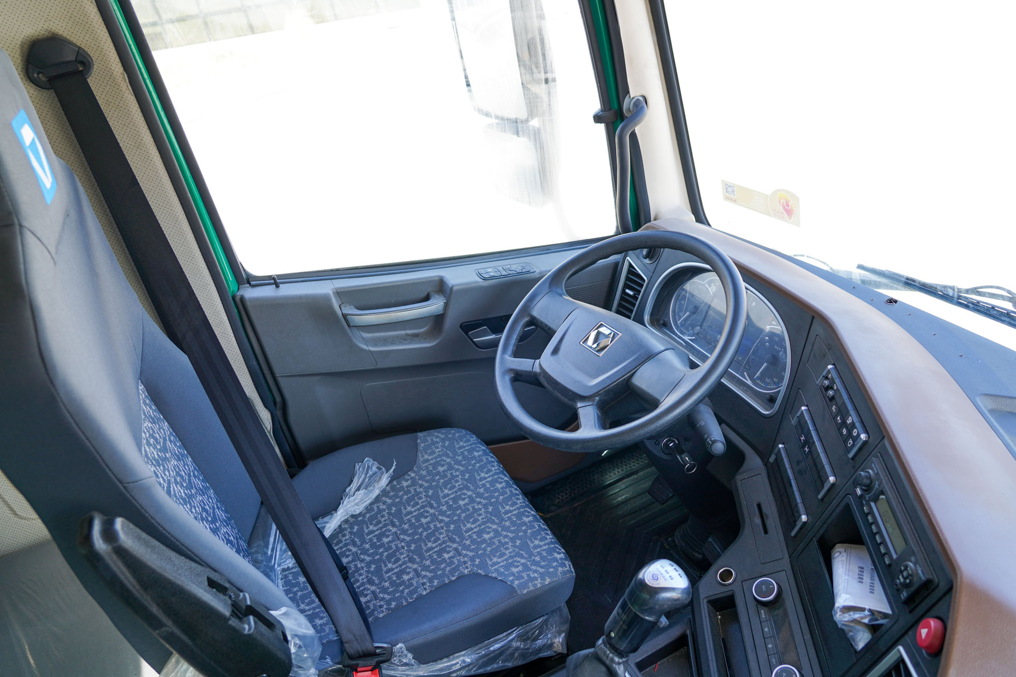 2023 XCMG Hanvan XGA3310D6NEX 8x4 Twin-Steer Sleeper Tipper Truck (Unused) - Image 41