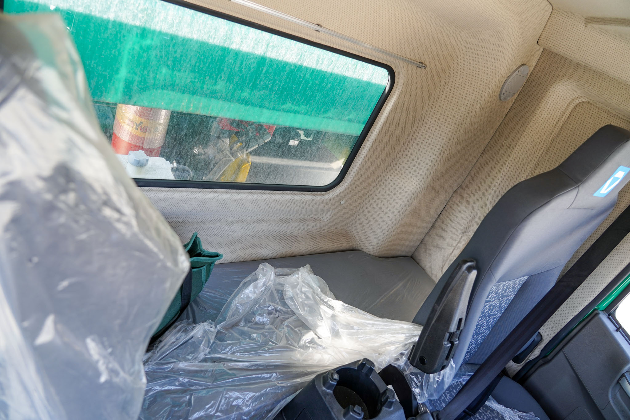 2023 XCMG Hanvan XGA3310D6NEX 8x4 Twin-Steer Sleeper Tipper Truck (Unused) - Image 40