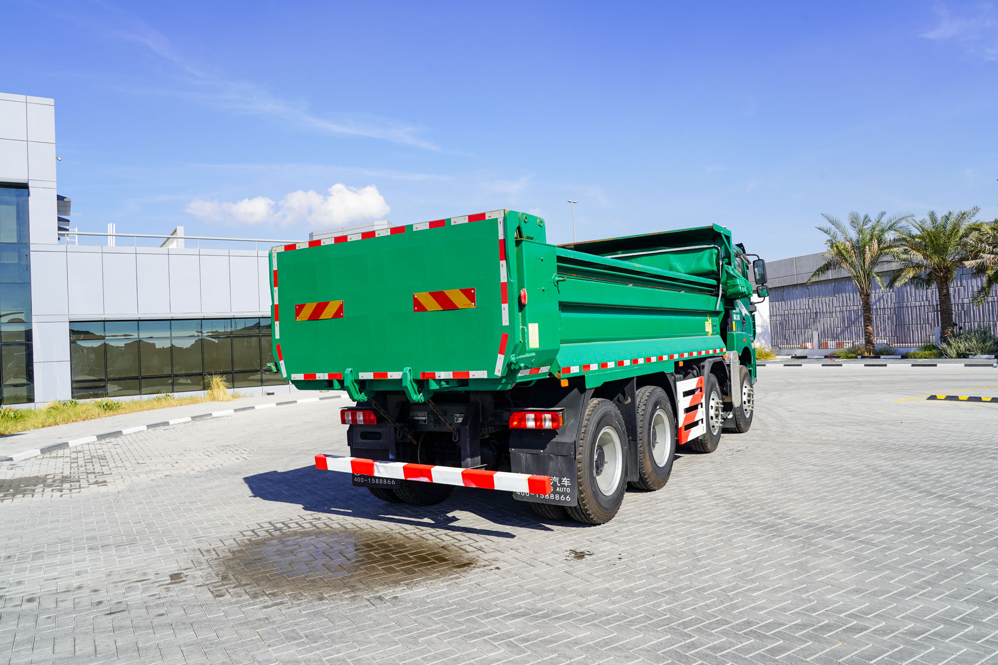 2023 XCMG Hanvan XGA3310D6NEX 8x4 Twin-Steer Sleeper Tipper Truck (Unused) - Image 6