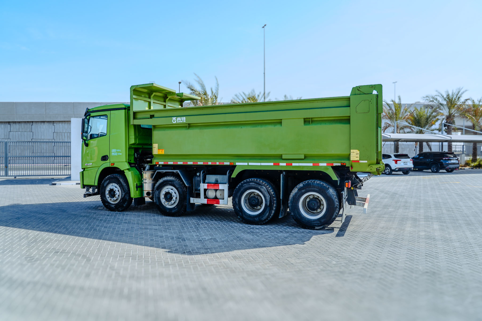 2021 XCMG HANVAN G7 XGA3310D5WE 8X4 Twin-Steer Sleeper Dump Truck (Unused) - Image 5