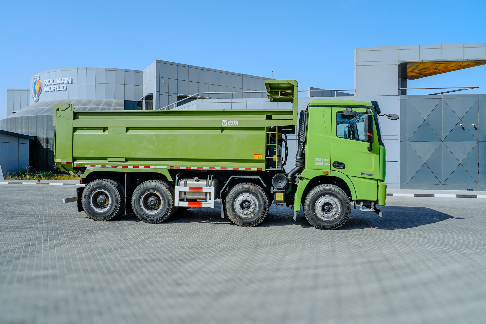 2021 XCMG HANVAN G7 XGA3310D5WE 8X4 Twin-Steer Sleeper Dump Truck (Unused) - Image 2