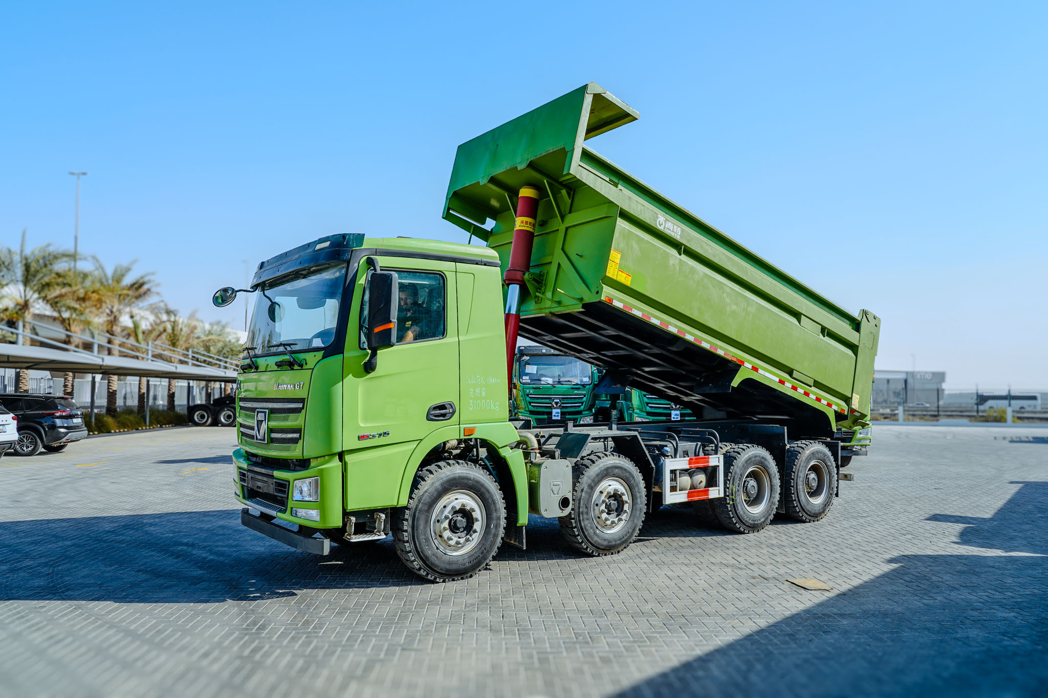 2021 XCMG HANVAN G7 XGA3310D5WE 8X4 Twin-Steer Sleeper Dump Truck (Unused) - Image 2