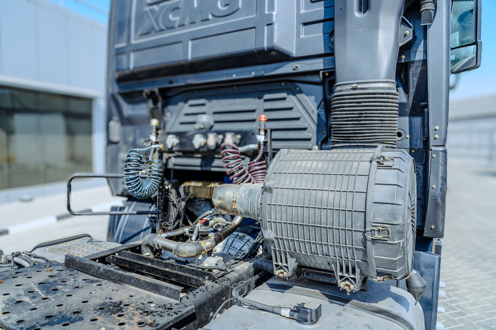 2021 XCMG NXG4251D5WC 6X4 Hanvan G9 Sleeper Truck Head (Unused) - Image 25