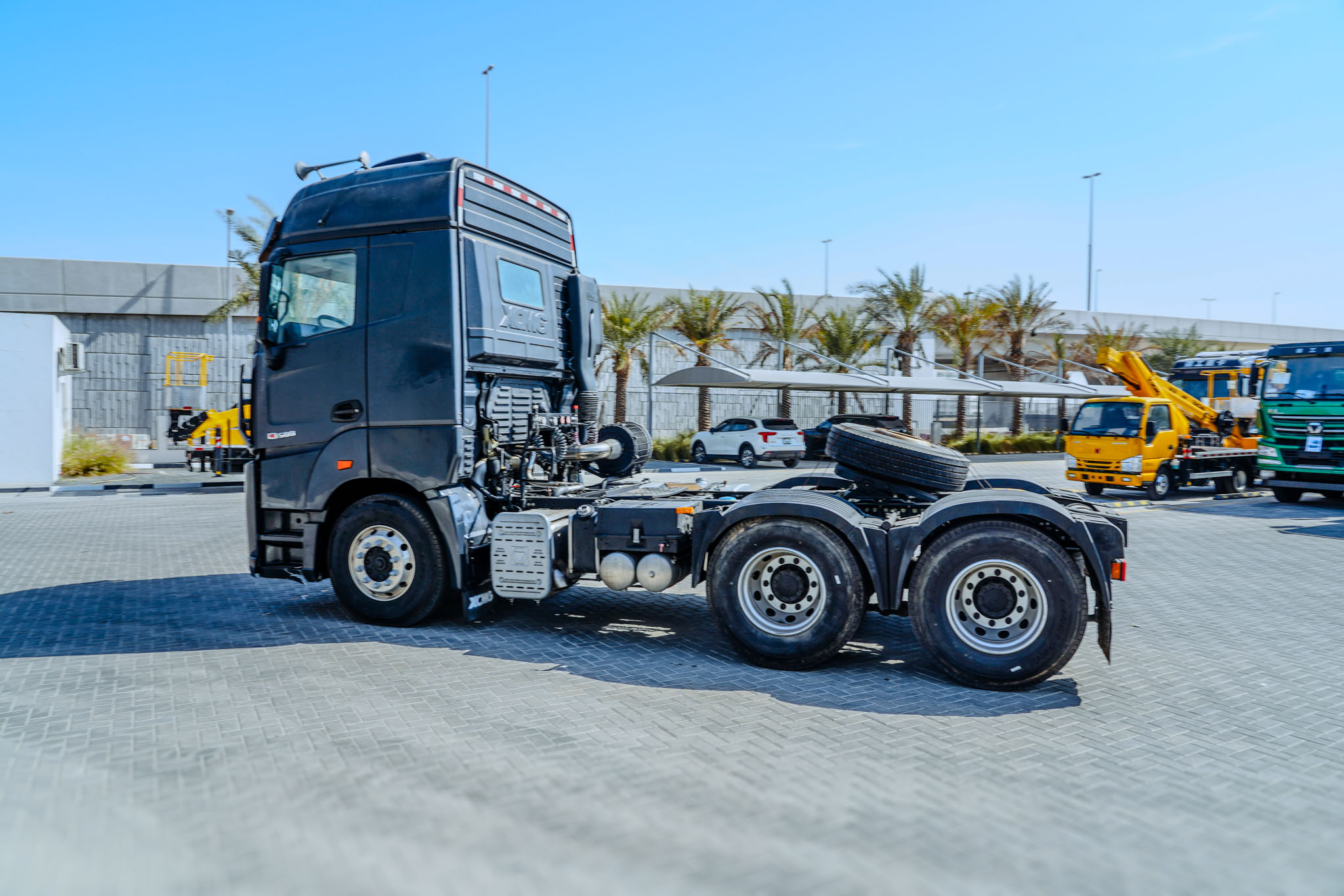 2021 XCMG NXG4251D5WC 6X4 Hanvan G9 Sleeper Truck Head (Unused) - Image 4