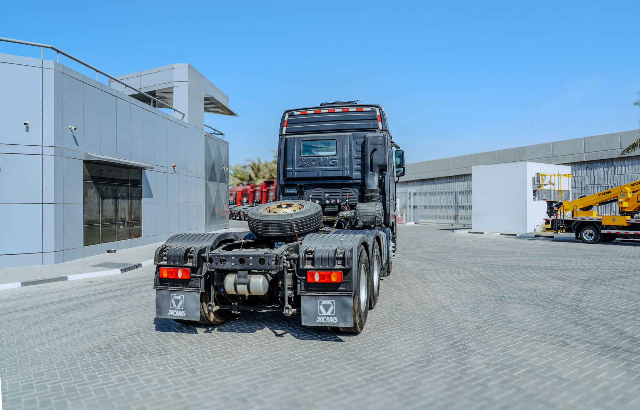 2021 XCMG NXG4251D5WC 6X4 Hanvan G9 Sleeper Truck Head (Unused) - Image 9