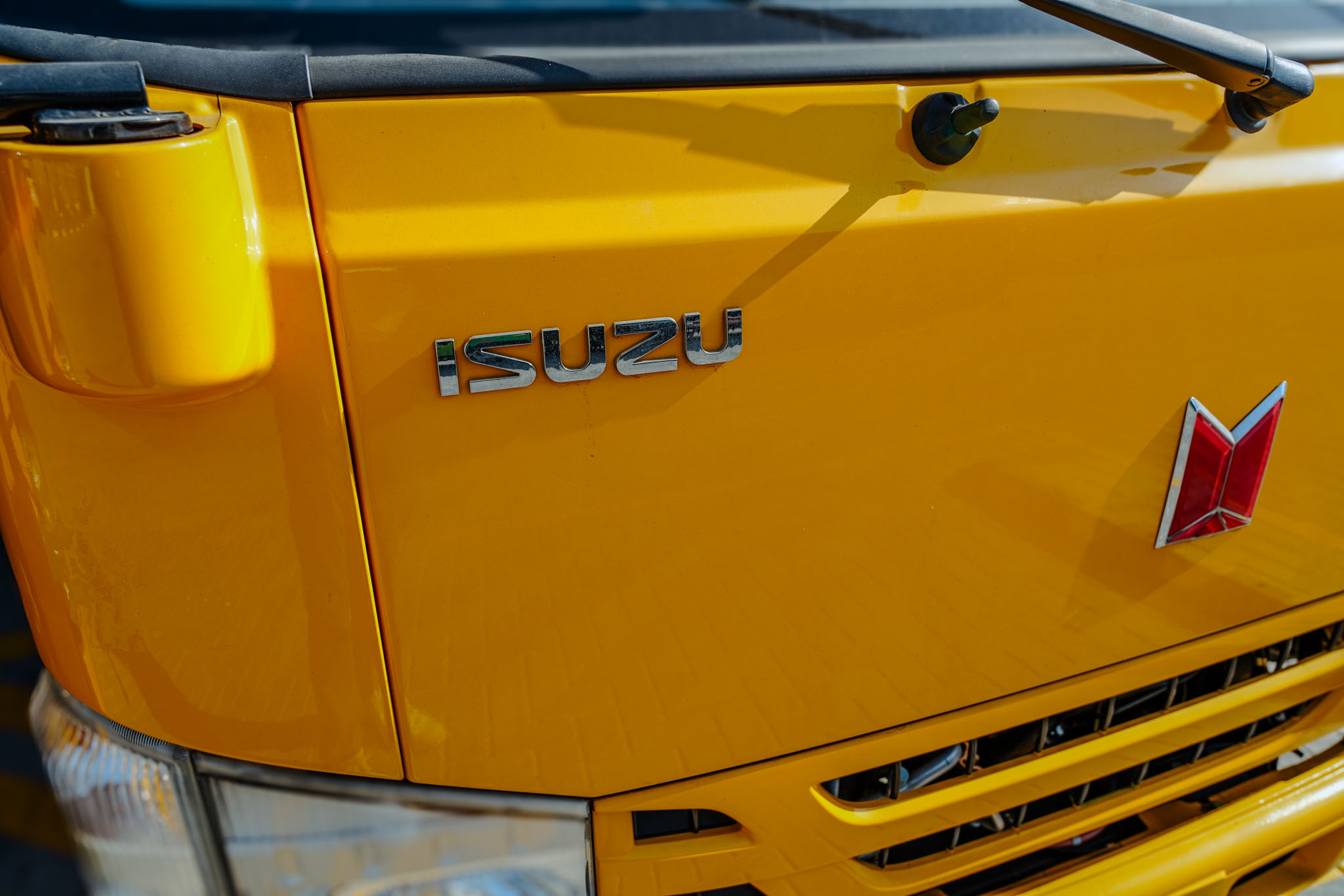 2024 XCMG GKS28GBJ 28m Aerial Platform Boom Lift on ISUZU 4X2 Flat Bed Truck (Unused) - Image 2