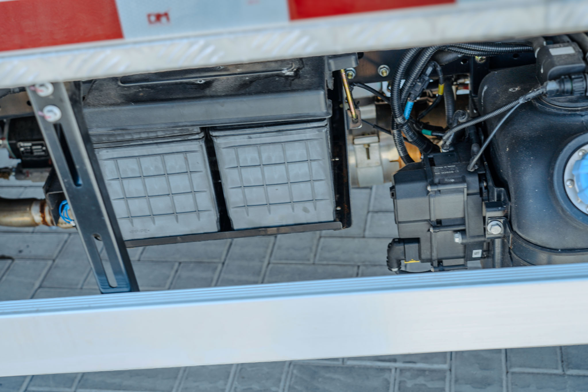 2024 XCMG GKS28GBJ 28m Aerial Platform Boom Lift on ISUZU 4X2 Flat Bed Truck (Unused) - Image 20