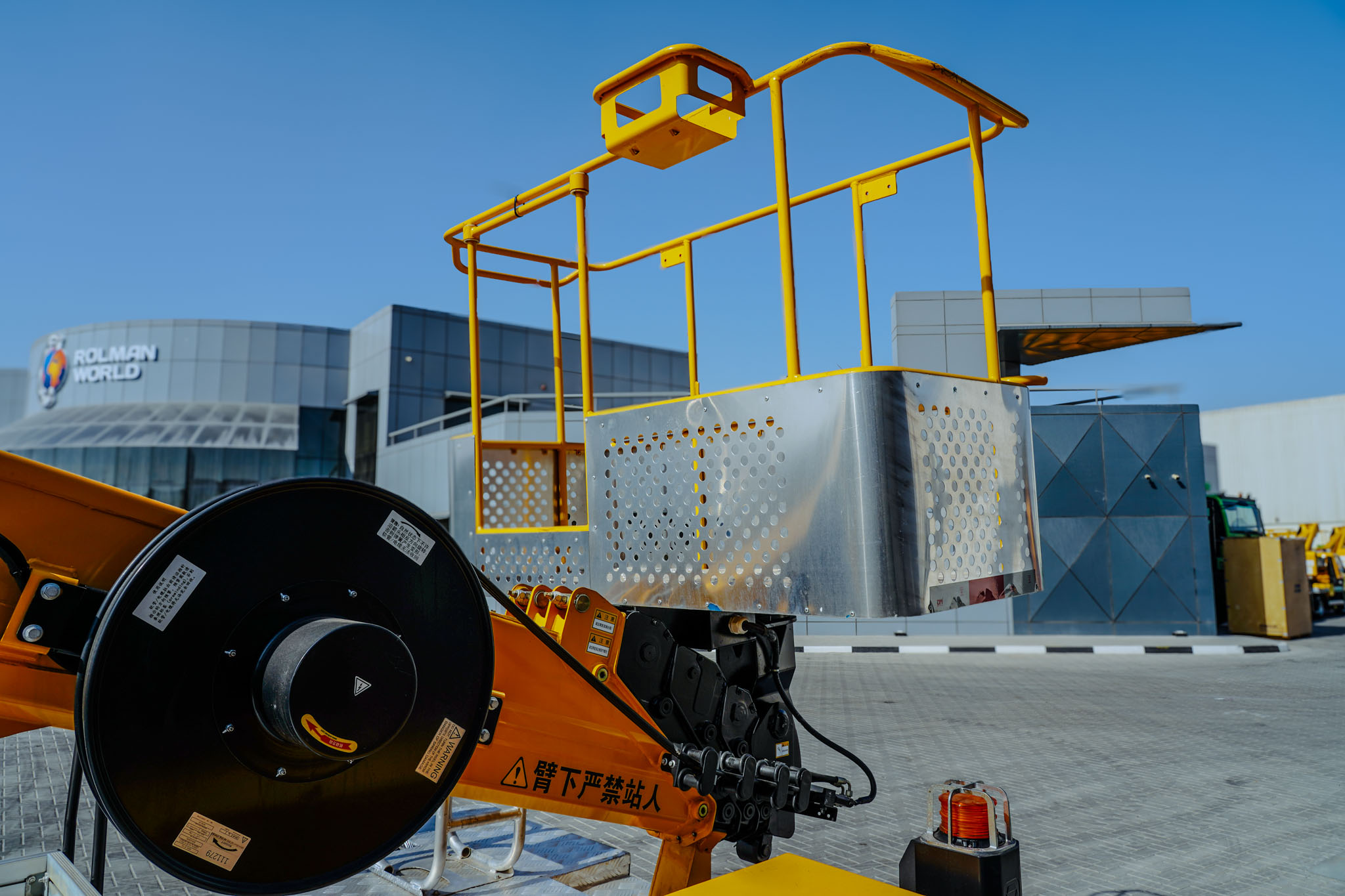 2024 XCMG GKS28GBJ 28m Aerial Platform Boom Lift on ISUZU 4X2 Flat Bed Truck (Unused) - Image 23