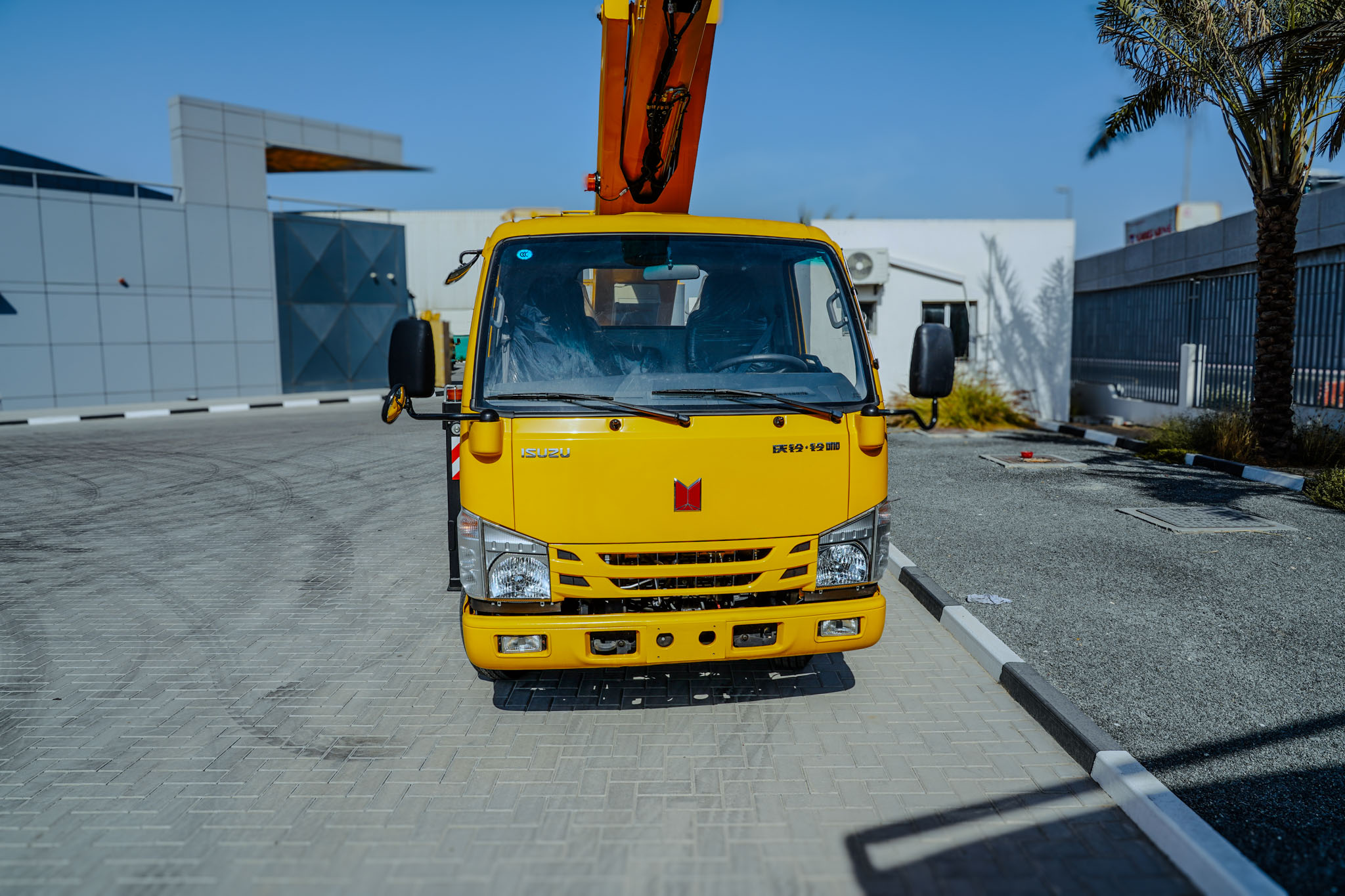 2024 XCMG GKS28GBJ 28m Aerial Platform Boom Lift on ISUZU 4X2 Flat Bed Truck (Unused) - Image 34