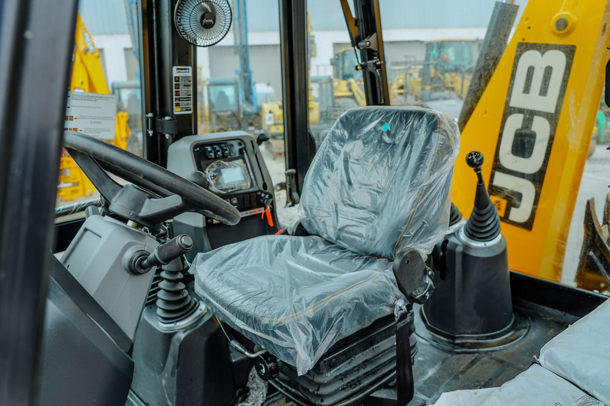 2025 JCB 3DX Plus 4X4 Backhoe Loader (Unused) - Image 18