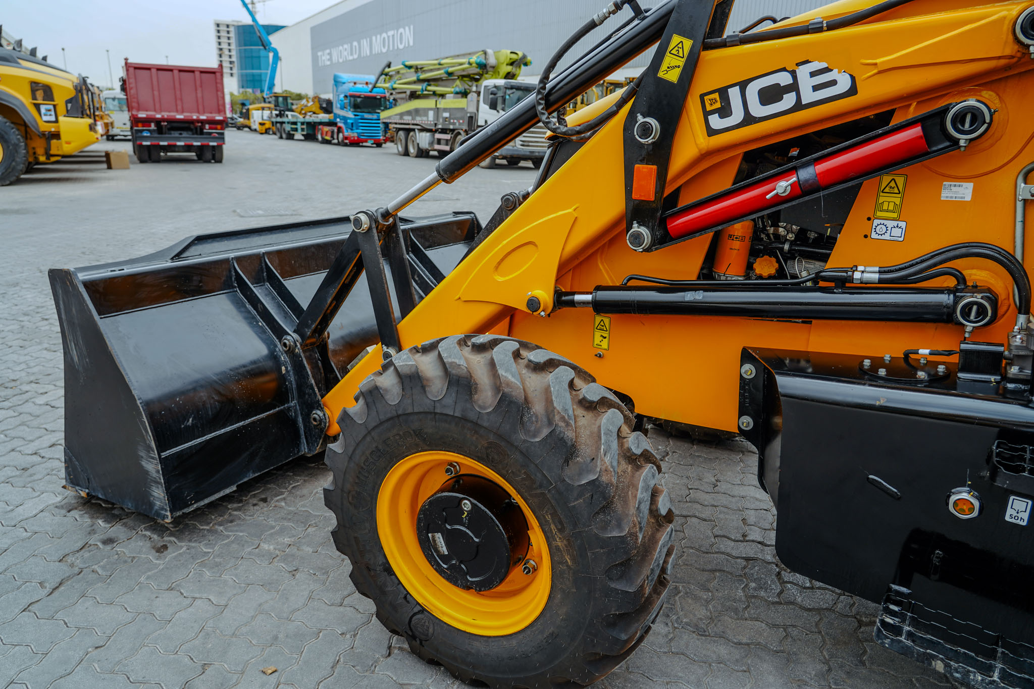 2025 JCB 3DX Plus 4X4 Backhoe Loader (Unused) - Image 25