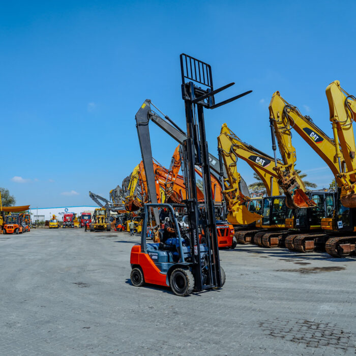 2017 Toyota 8FDU25 2.5 Ton Pneumatic Tire Forklift