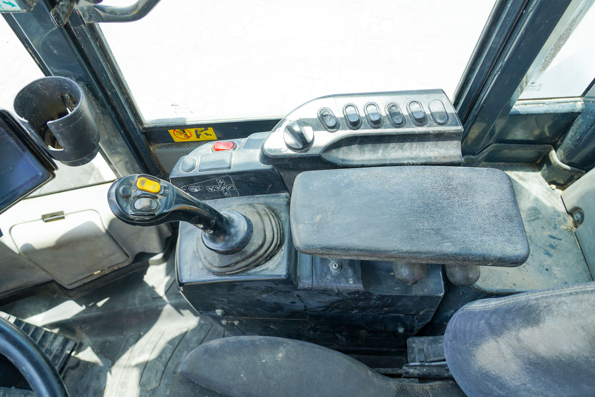 2018 Komatsu WA320-8 Wheel Loader - Image 27