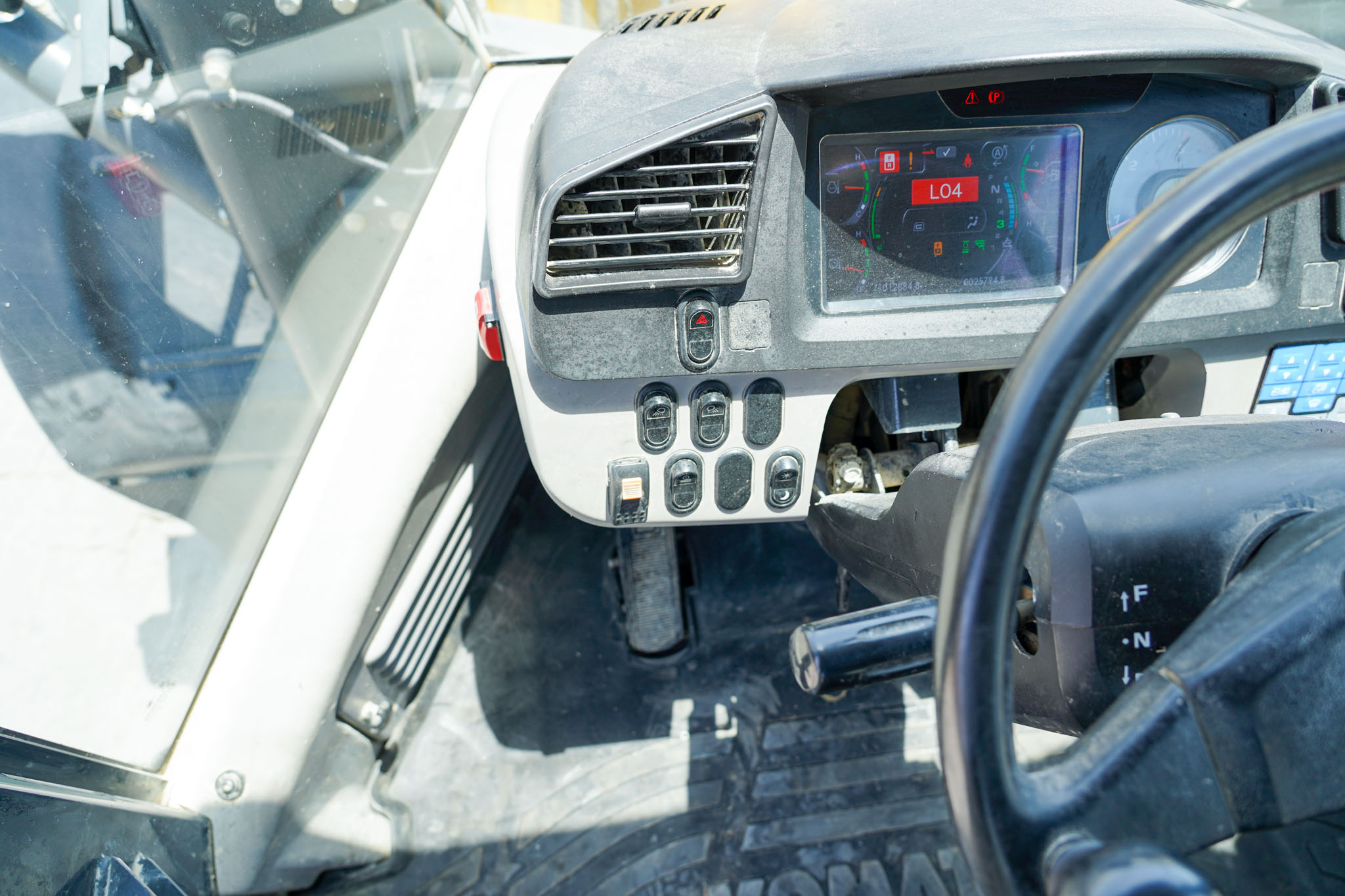 2018 Komatsu WA320-8 Wheel Loader - Image 29