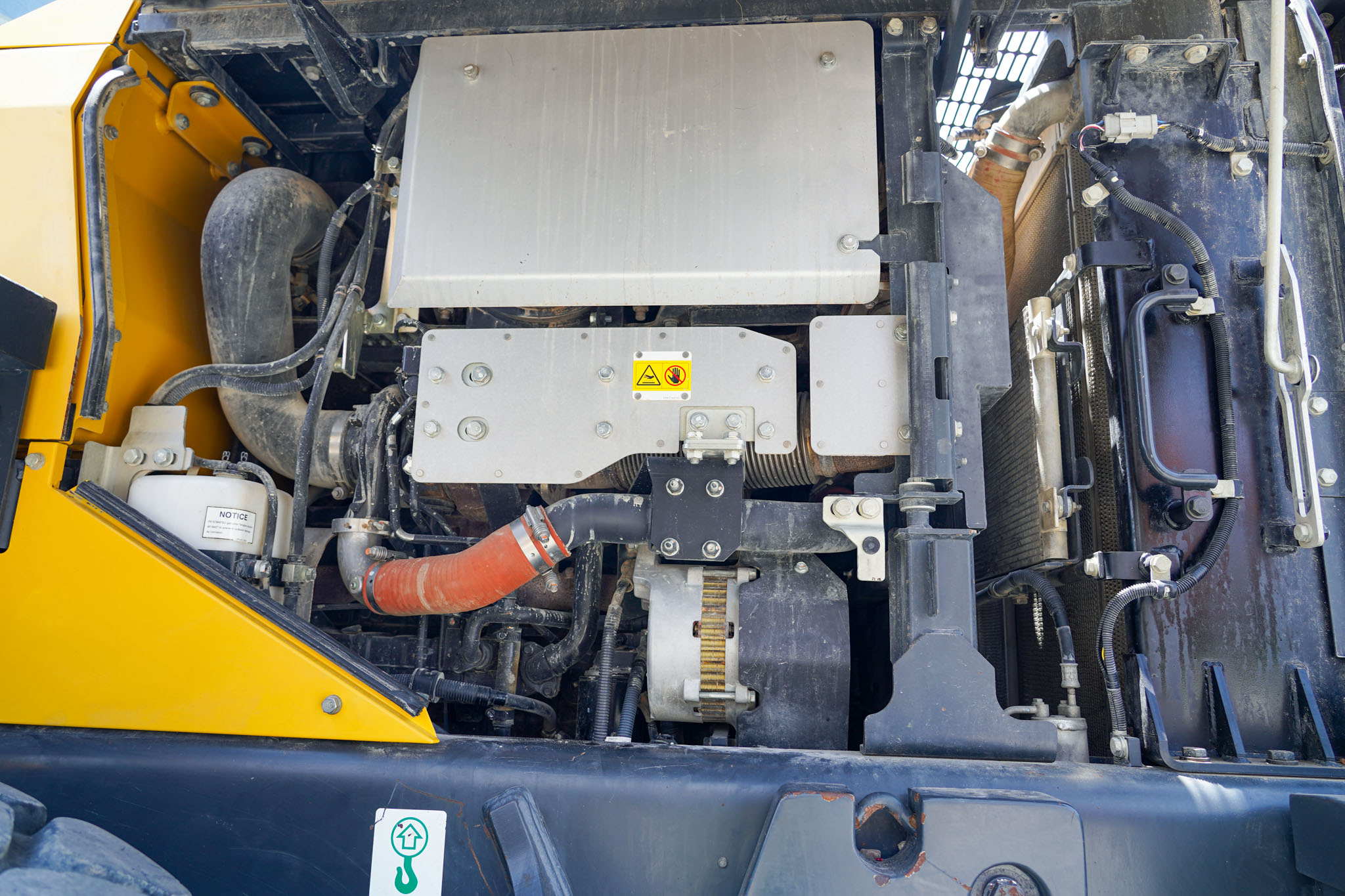 2018 Komatsu WA320-8 Wheel Loader - Image 32