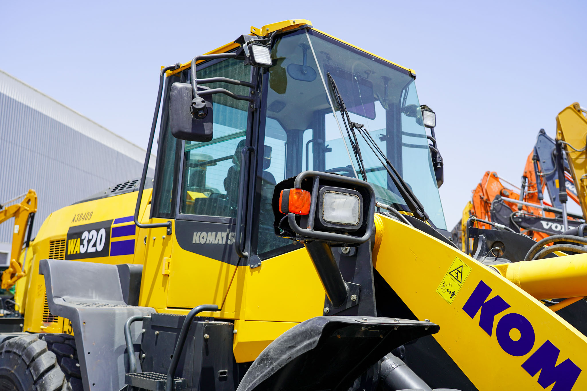 2018 Komatsu WA320-8 Wheel Loader - Image 13