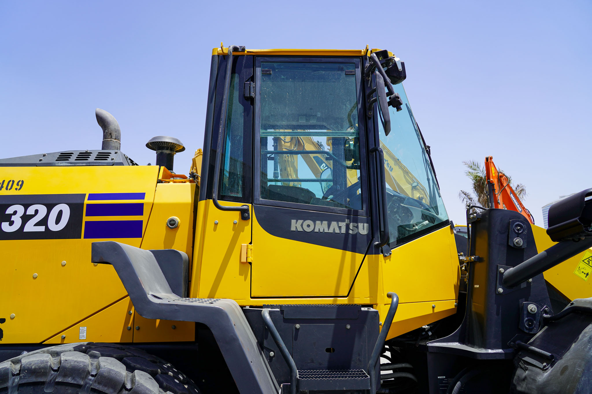 2018 Komatsu WA320-8 Wheel Loader - Image 15