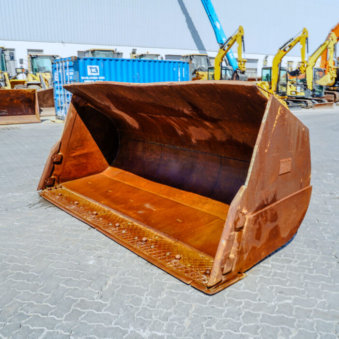CAT 132 inch General Purpose Wheel Loader Bucket