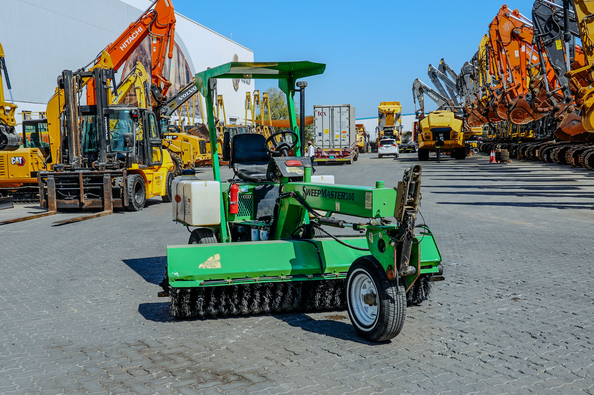 2017 LAY-MOR SM300 Self-Propelled Broom
