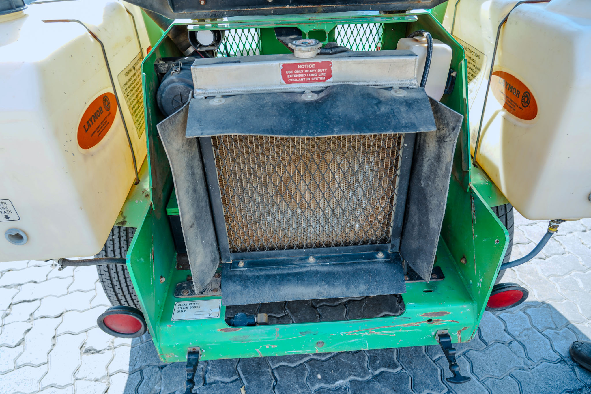 2017 LAY-MOR SM300 Self-Propelled Broom - Image 6