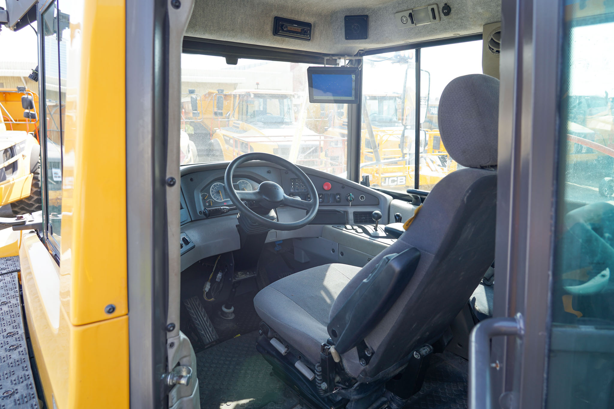 2019 VOLVO A45G Articulated Dump Truck - Image 24
