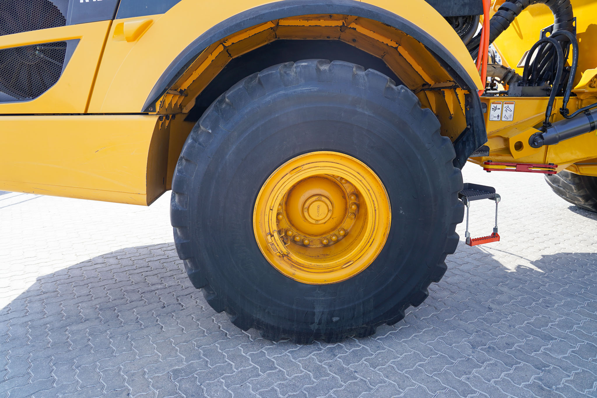 2019 VOLVO A45G Articulated Dump Truck - Image 9