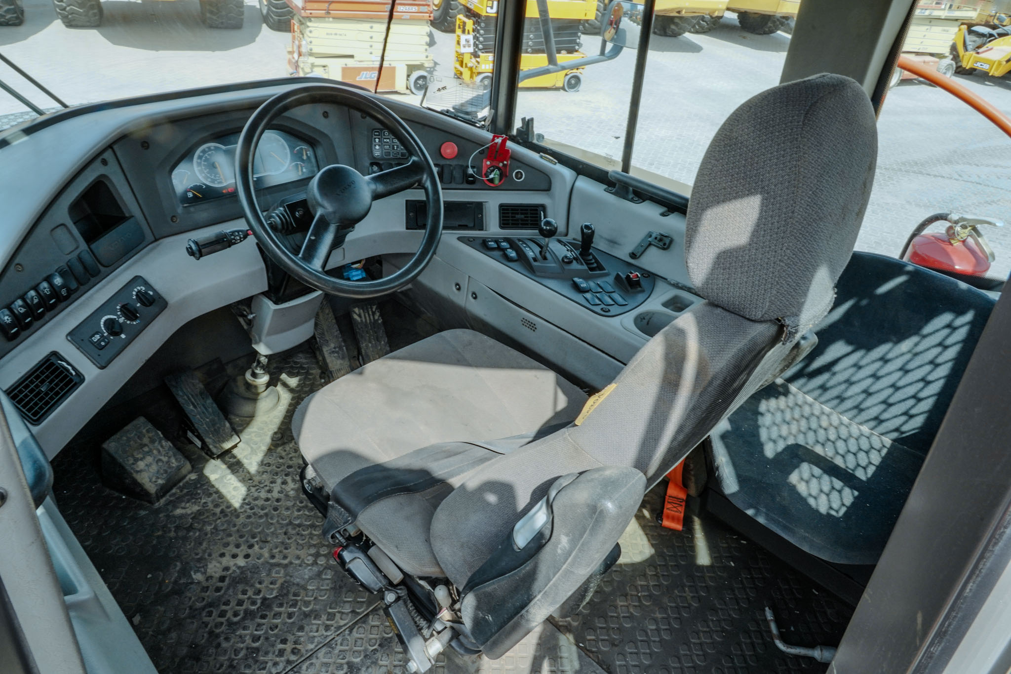 2020 VOLVO A40G Articulated Dump Truck - Image 3