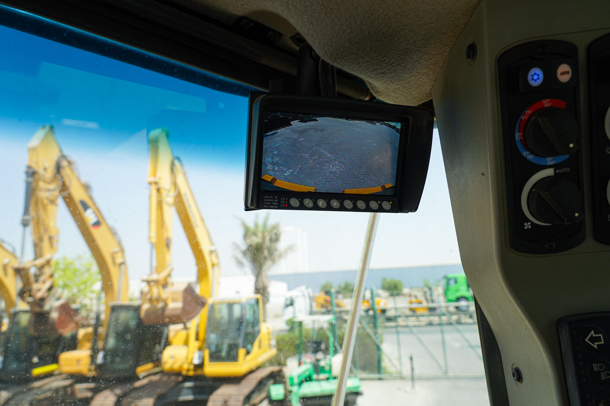 2014 CAT 950K Wheel Loader - Image 32