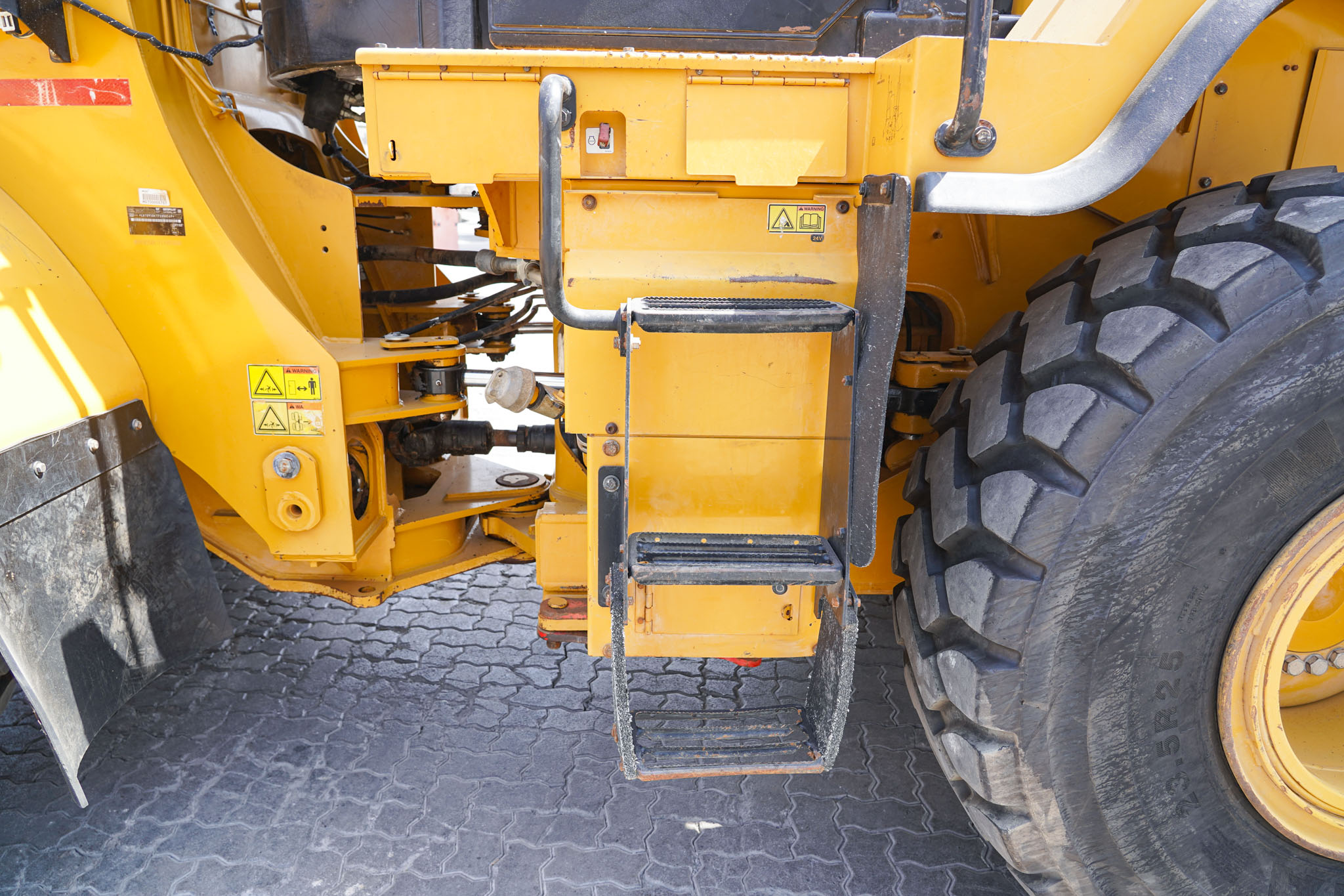 2014 CAT 950K Wheel Loader - Image 13