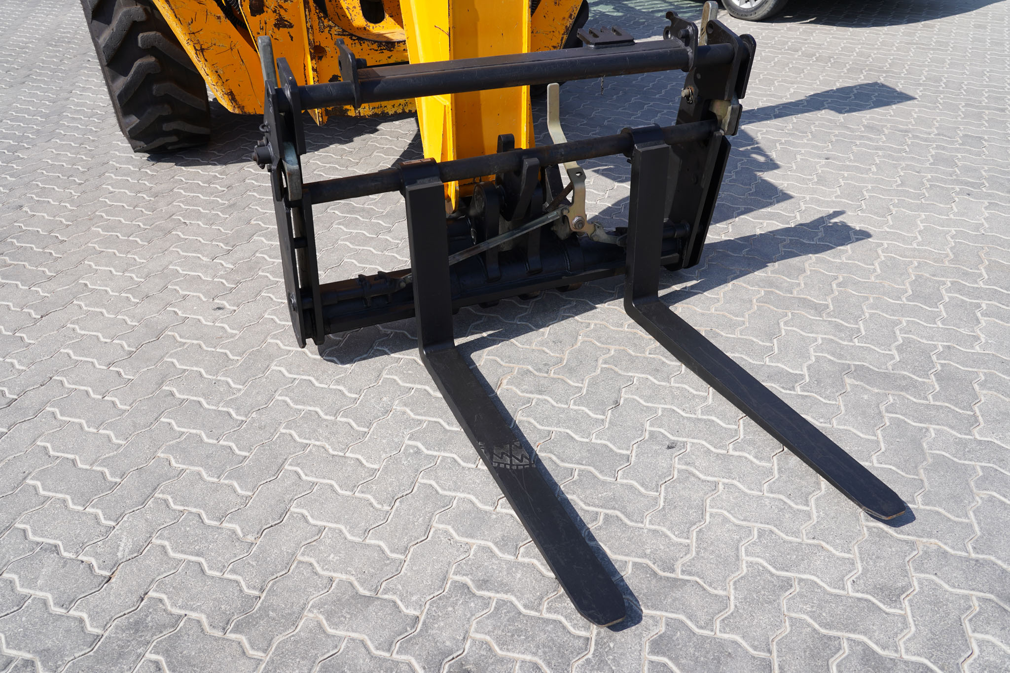 2017 JCB 540-200 Telescopic Forklift - Image 8